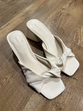 Open Edit Edcora White Twisted Strap Block Heel sandals 7.5